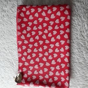 3 for $10. Ipsy small bag. February 2022